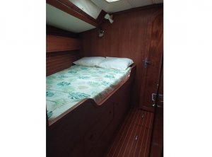 WAUQUIEZ Centurion 47 - Double Bed Cabin